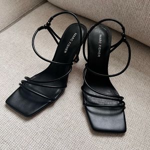 7.5 Marc Fisher black heels - worn once.